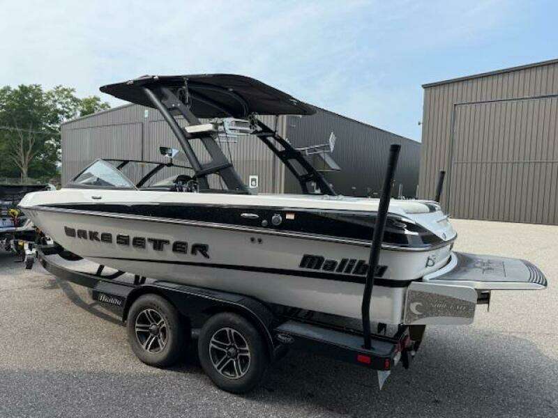 20ft Malibu Yacht For Sale