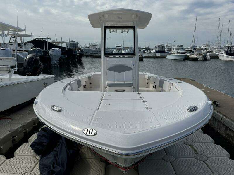 24ft Robalo Yacht For Sale