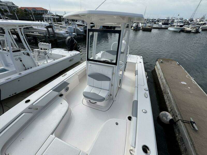 24ft Robalo Yacht For Sale