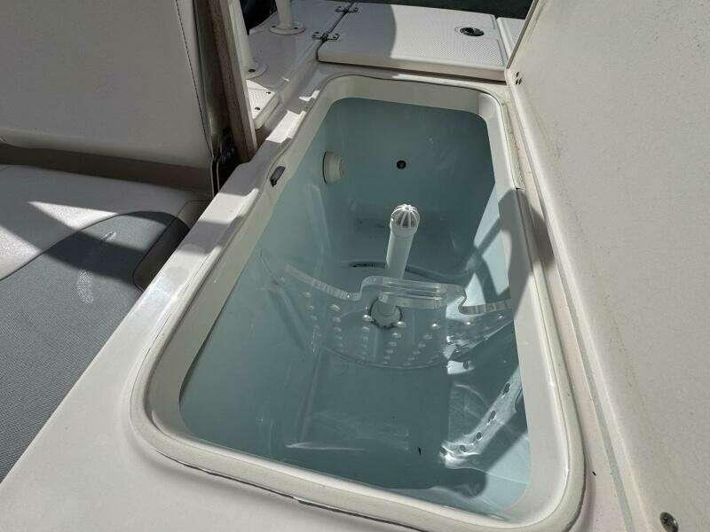 24ft Robalo Yacht For Sale
