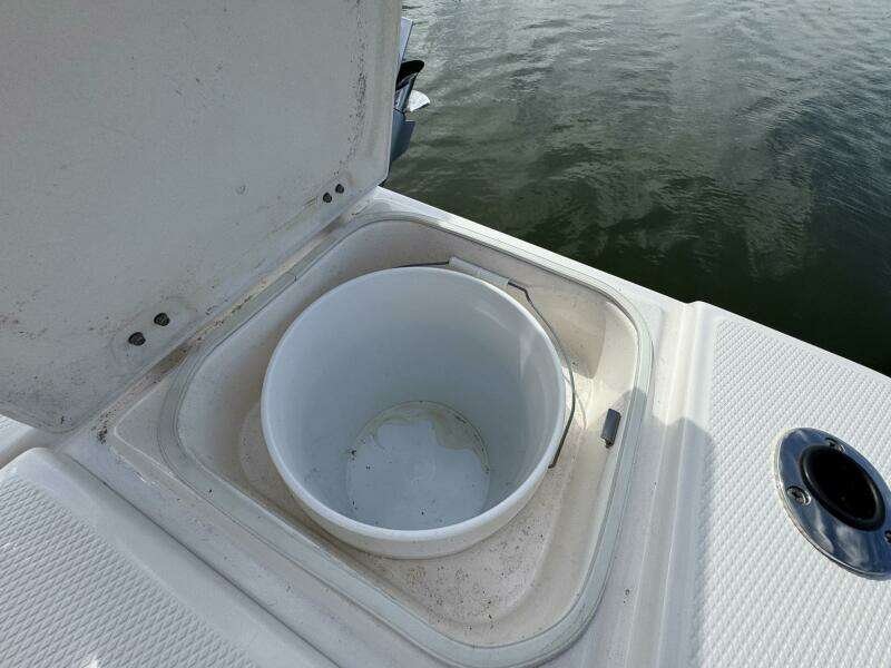 24ft Robalo Yacht For Sale