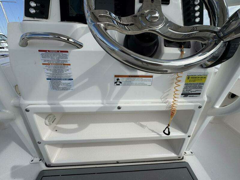 24ft Robalo Yacht For Sale