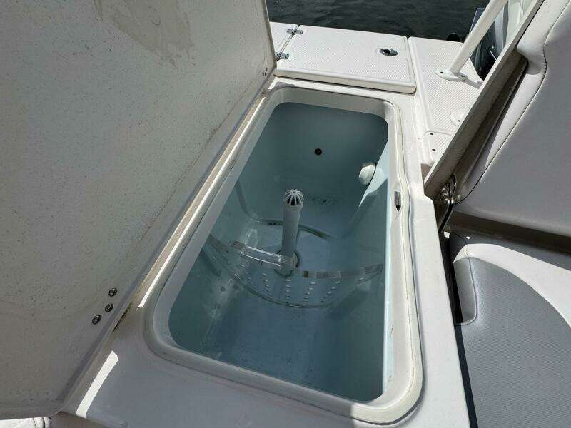 24ft Robalo Yacht For Sale