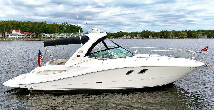 33ft Sea Ray Yacht For Sale