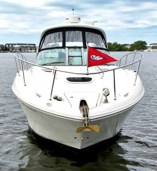 33ft Sea Ray Yacht For Sale