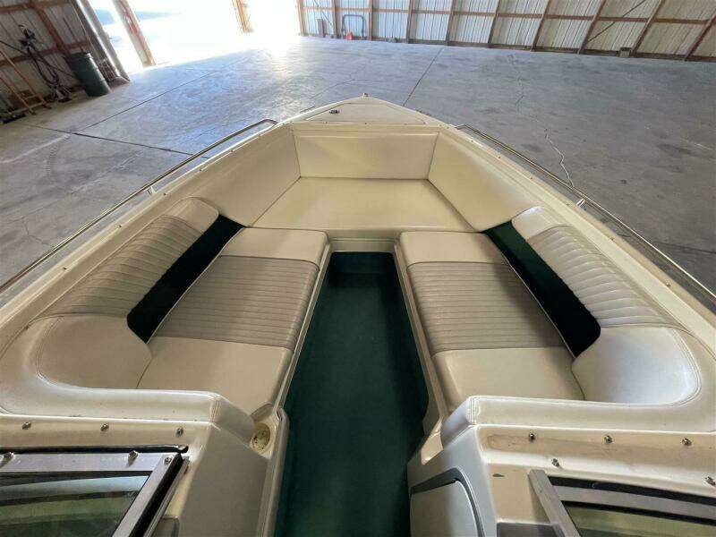 24ft Sea Ray Yacht For Sale