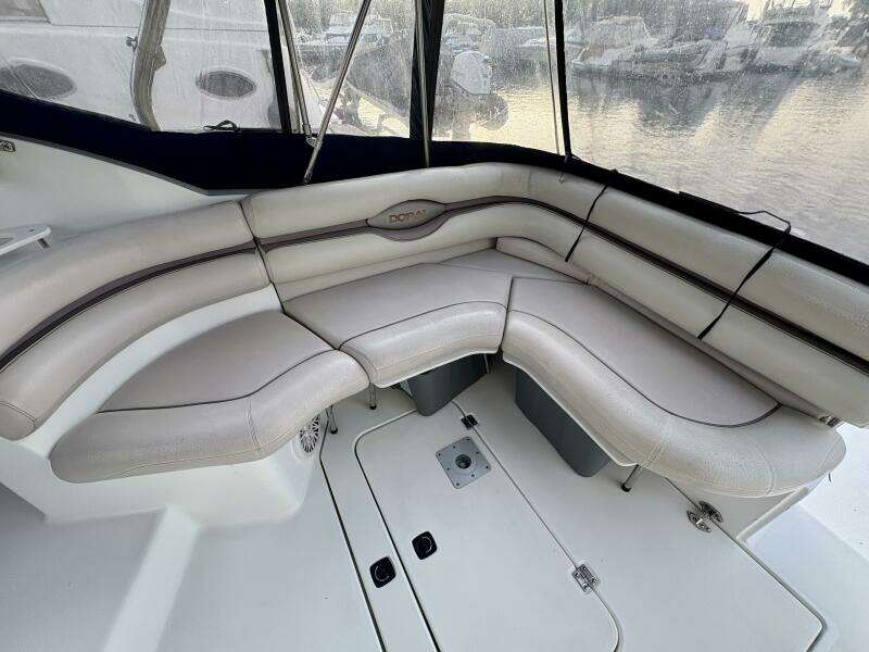 Midnight Run 27ft Doral Yacht For Sale