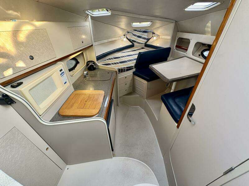 Midnight Run 27ft Doral Yacht For Sale