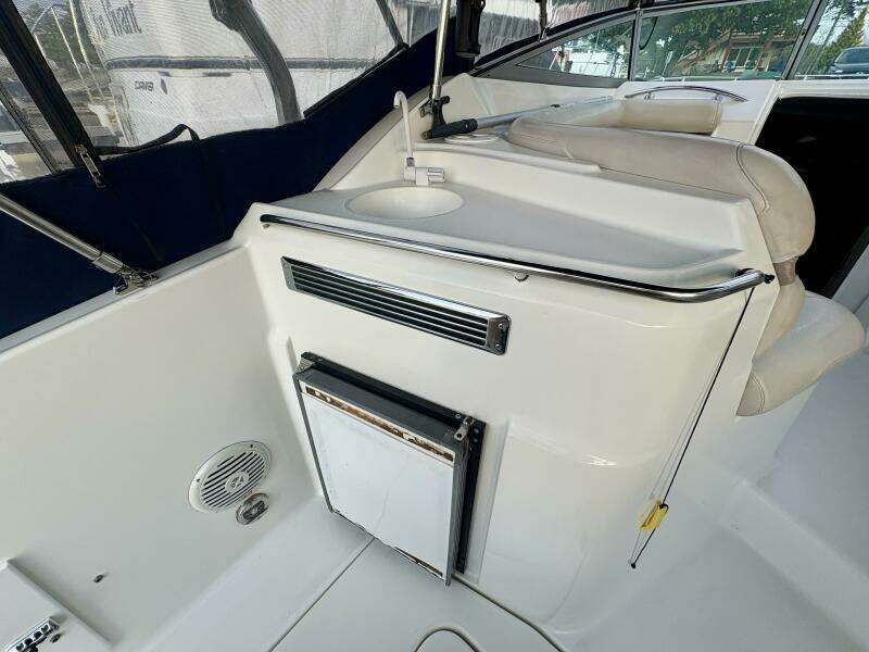 Midnight Run 27ft Doral Yacht For Sale