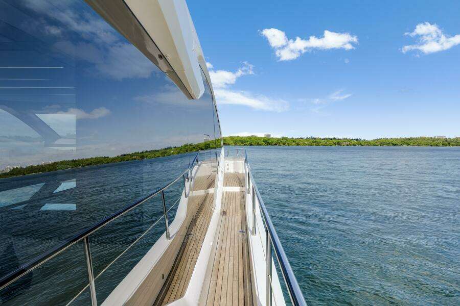 76ft Sunseeker Yacht For Sale