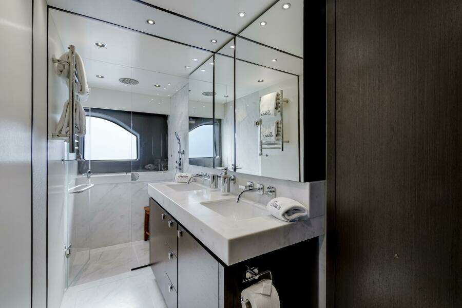 76ft Sunseeker Yacht For Sale