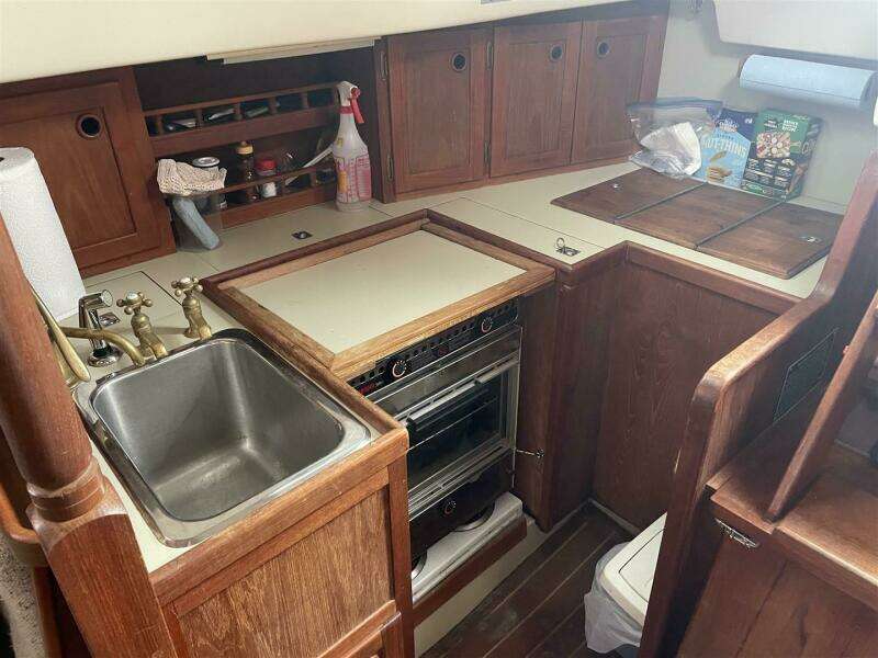 Belgica 36ft Bayfield Yacht For Sale