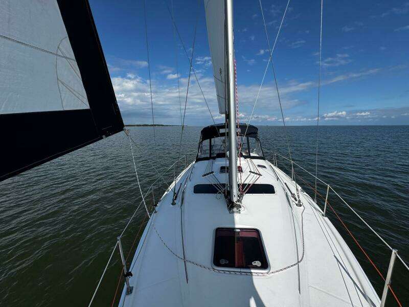 Vivez 38ft Hunter Yacht For Sale