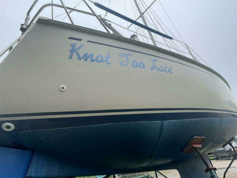 31ft CAL Yacht For Sale