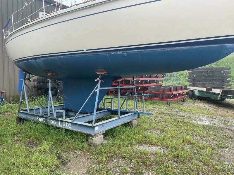 31ft CAL Yacht For Sale