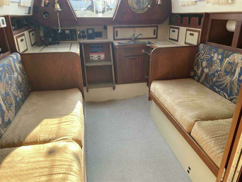 31ft CAL Yacht For Sale