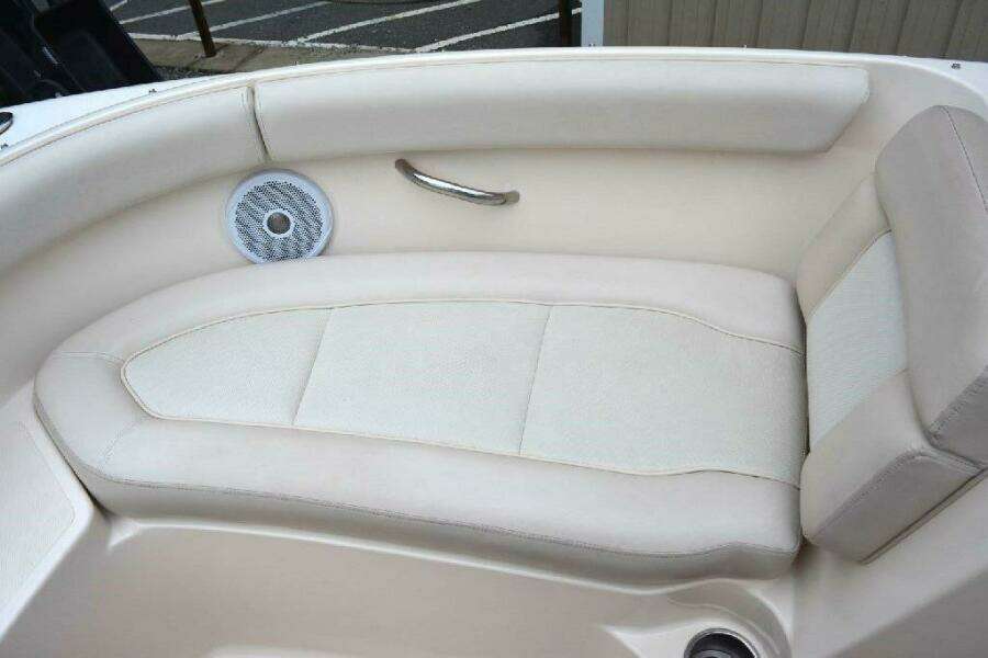 26ft Pursuit Yacht For Sale