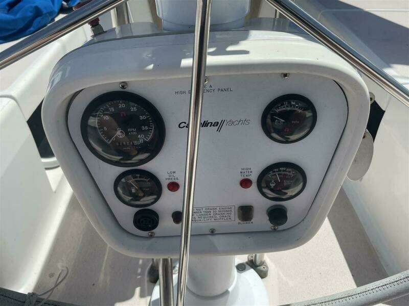 Midnight Magic 38ft Catalina Yacht For Sale