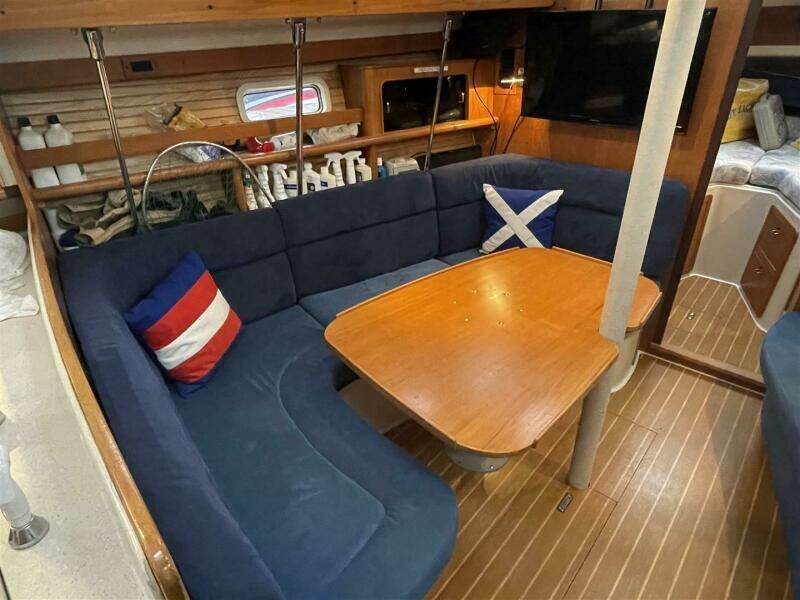 Midnight Magic 38ft Catalina Yacht For Sale