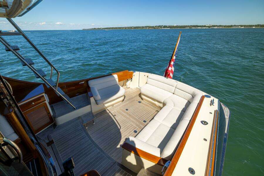 48 ft Hinckley  2014 Talaria 48 Flybridge