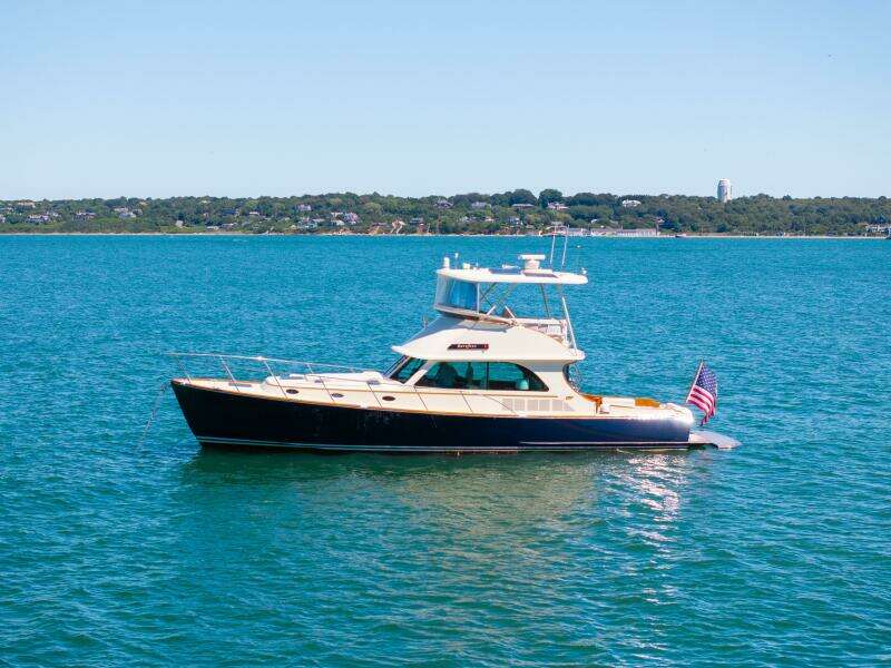 48 ft Hinckley  2014 Talaria 48 Flybridge
