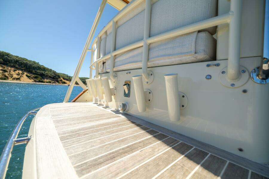 48 ft Hinckley  2014 Talaria 48 Flybridge