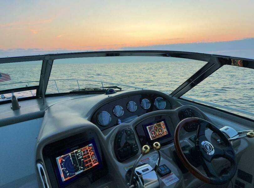 34ft Sea Ray Yacht For Sale