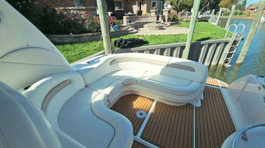 34ft Sea Ray Yacht For Sale