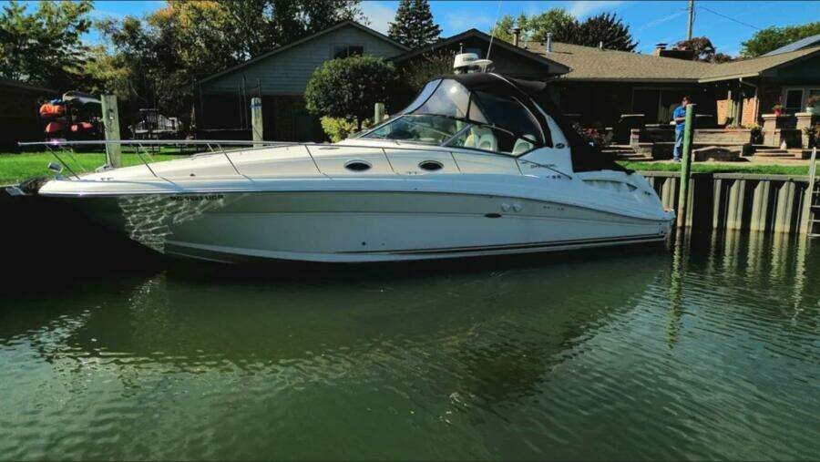 34ft Sea Ray Yacht For Sale