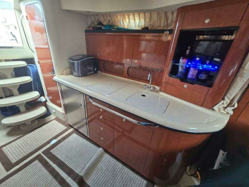 34ft Sea Ray Yacht For Sale