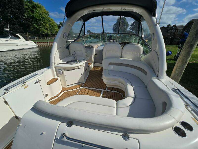 34ft Sea Ray Yacht For Sale