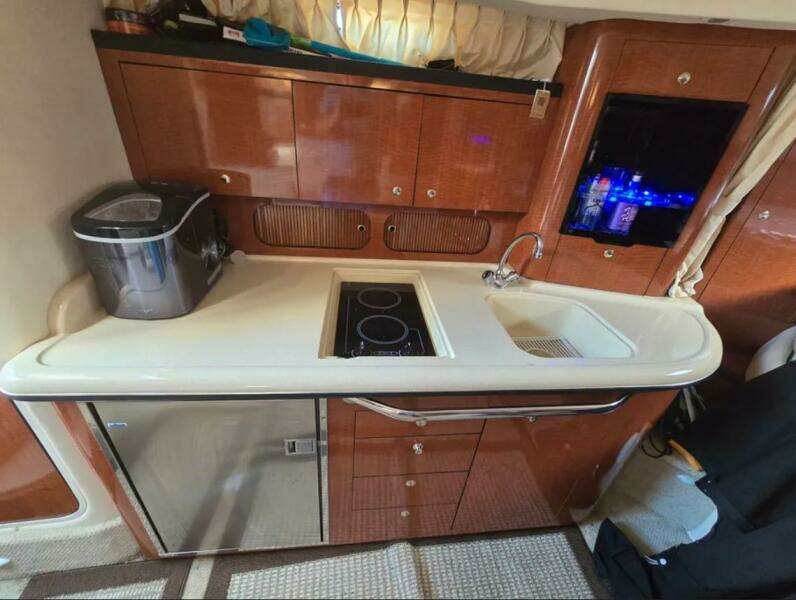 34ft Sea Ray Yacht For Sale