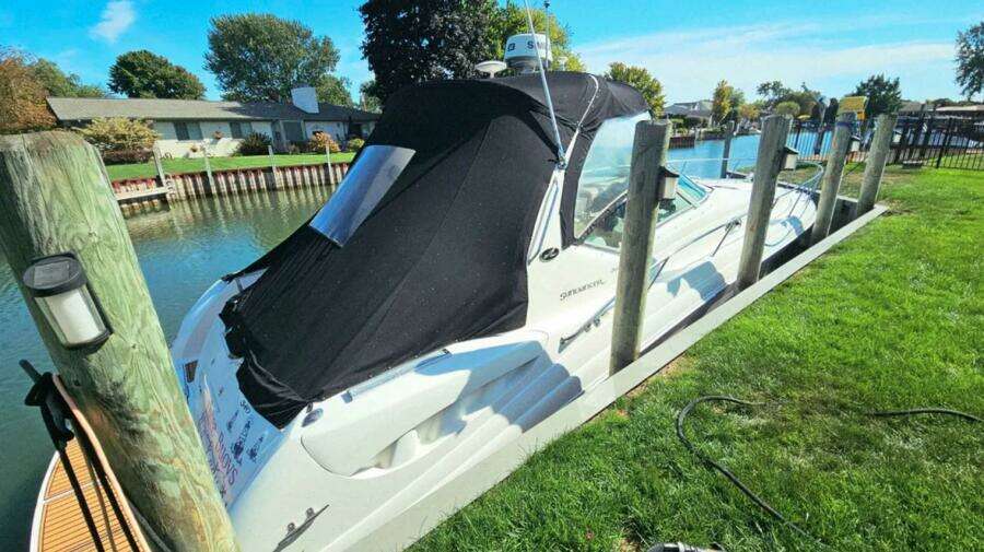 34ft Sea Ray Yacht For Sale