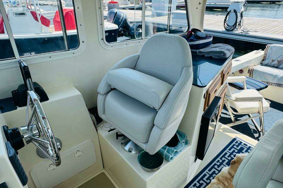 Salty 27ft Eastern Yacht For Sale