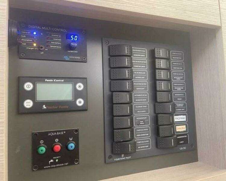 Endeavour 47ft Fountaine Pajot Yacht For Sale