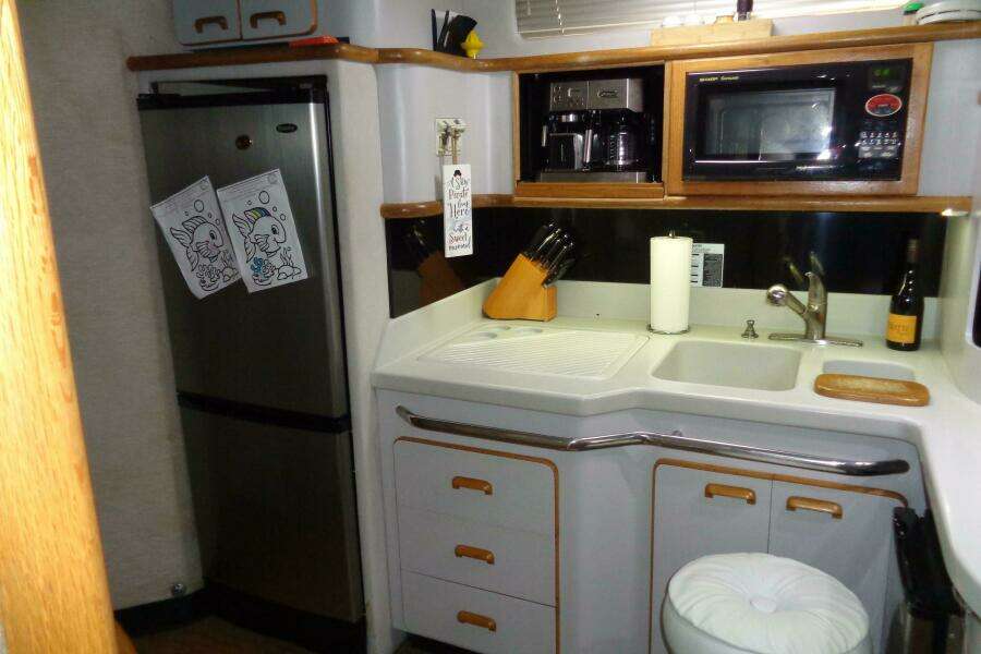 SNRI 48ft Sea Ray Yacht For Sale