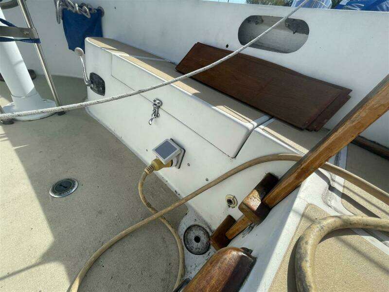 Opus 29ft Vineyard Vixen Yacht For Sale