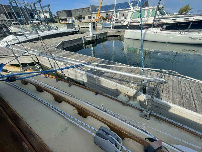 Opus 29ft Vineyard Vixen Yacht For Sale