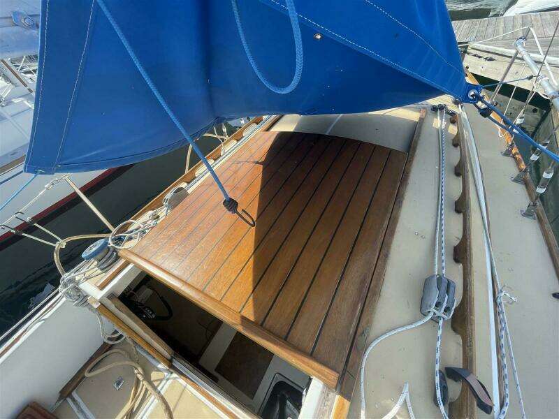 Opus 29ft Vineyard Vixen Yacht For Sale