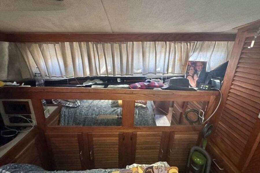 Precious Cargo 40ft Silverton Yacht For Sale