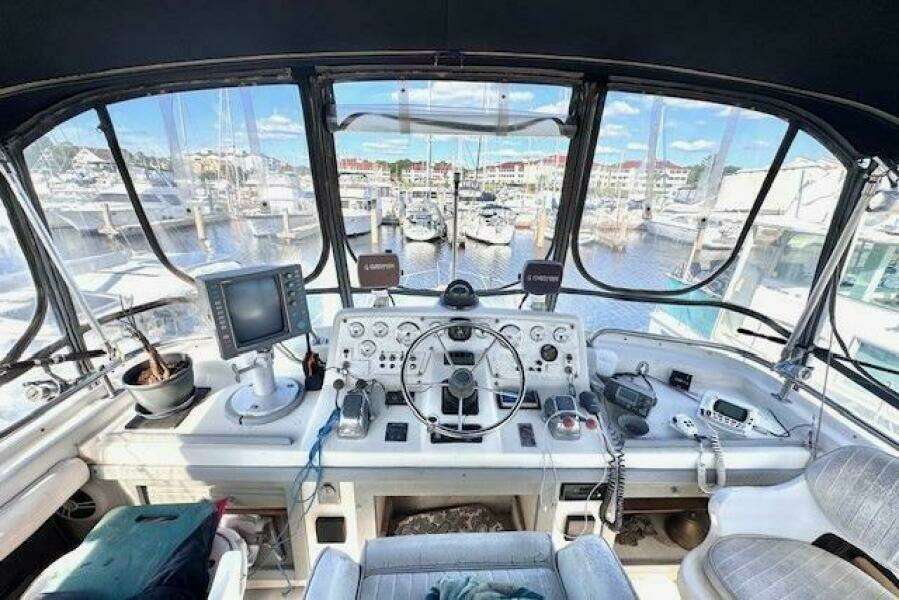 Precious Cargo 40ft Silverton Yacht For Sale
