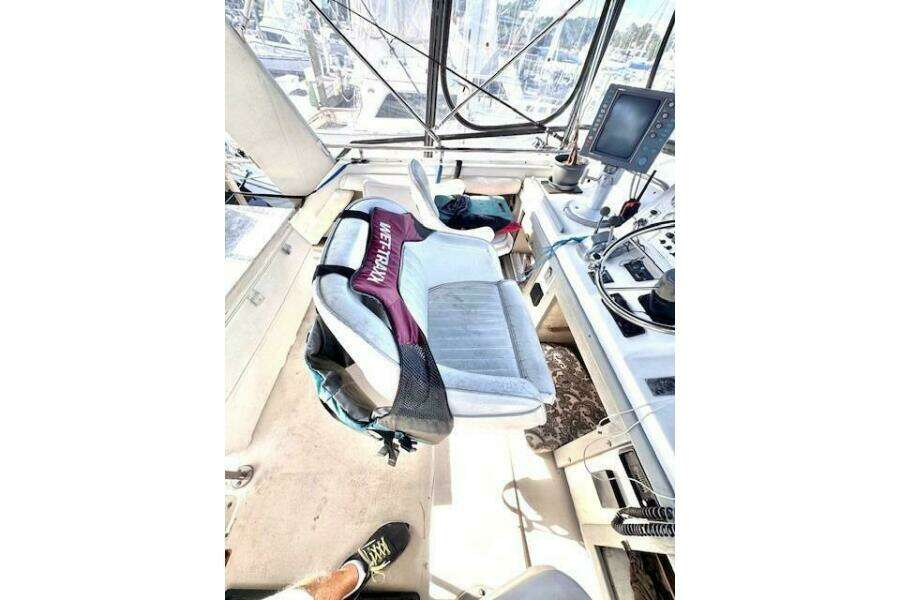 Precious Cargo 40ft Silverton Yacht For Sale
