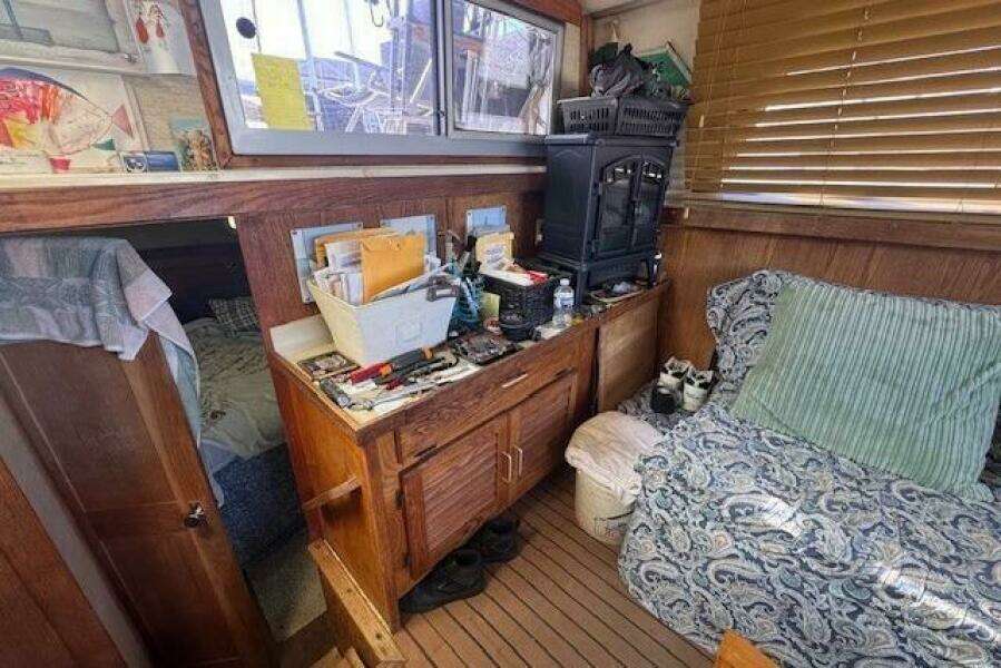 Precious Cargo 40ft Silverton Yacht For Sale
