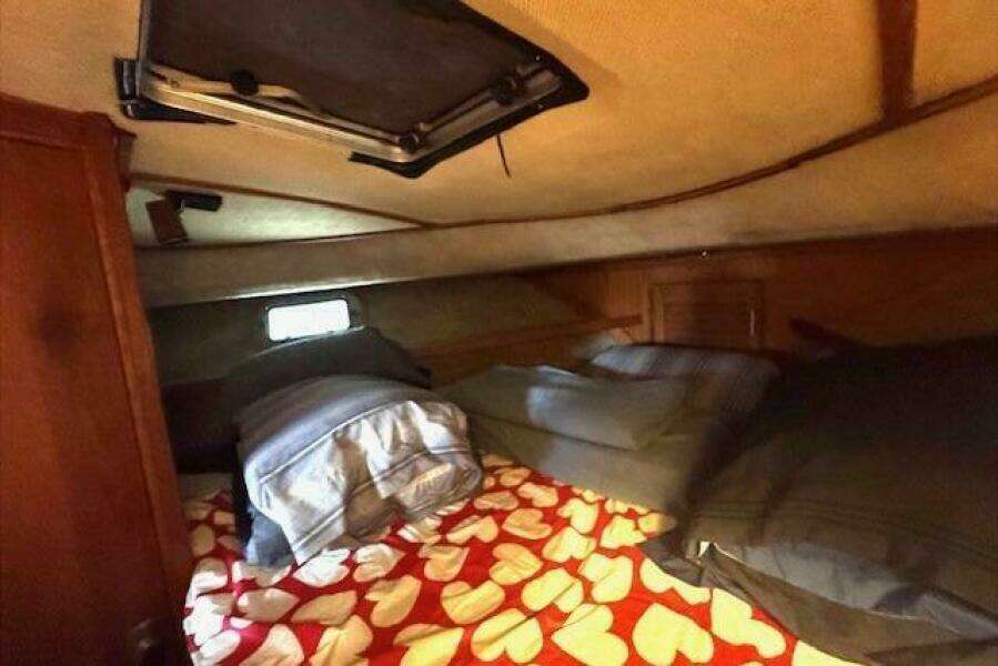 Precious Cargo 40ft Silverton Yacht For Sale