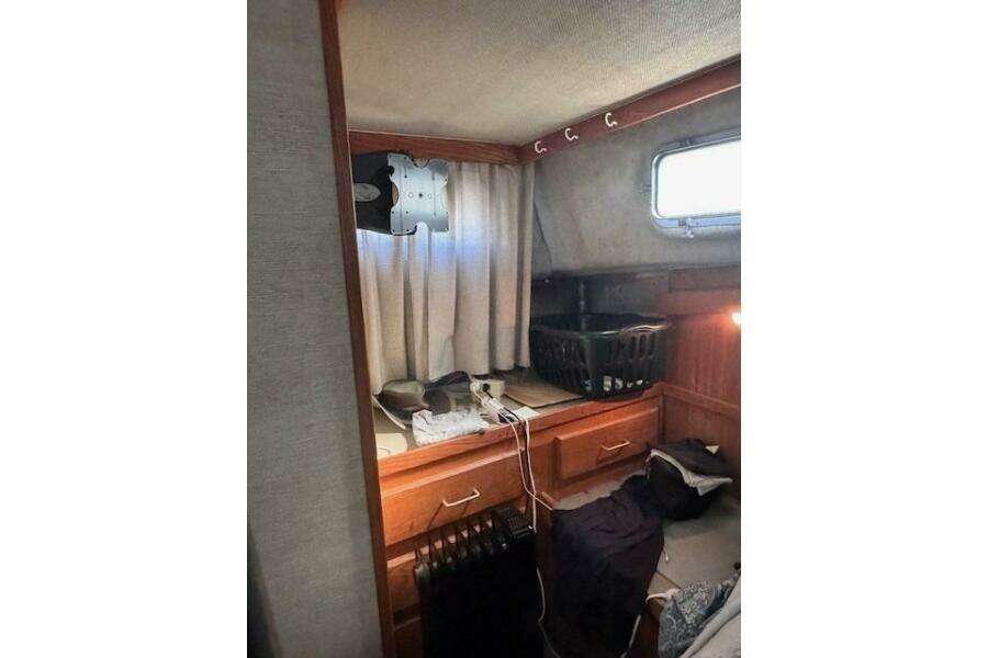 Precious Cargo 40ft Silverton Yacht For Sale
