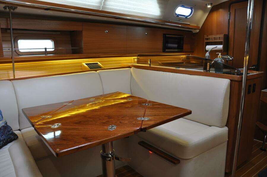 Starry Night 35ft Catalina Yacht For Sale