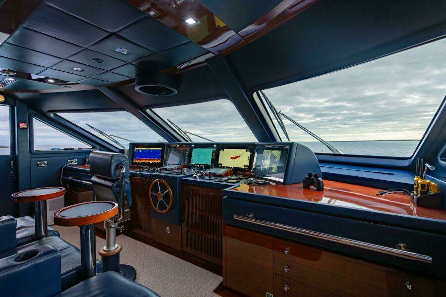 ALLORA 121ft Benetti Yacht For Sale