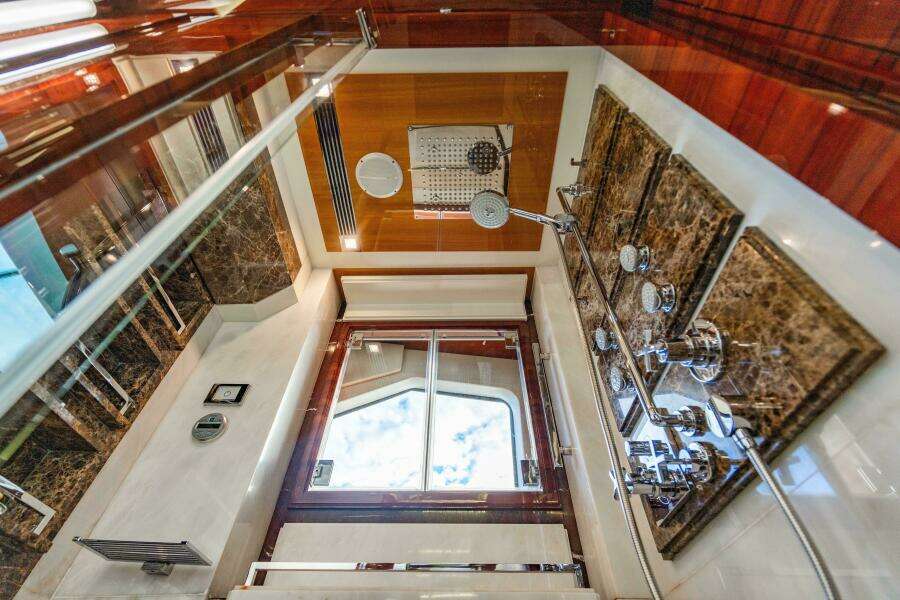 ALLORA 121ft Benetti Yacht For Sale