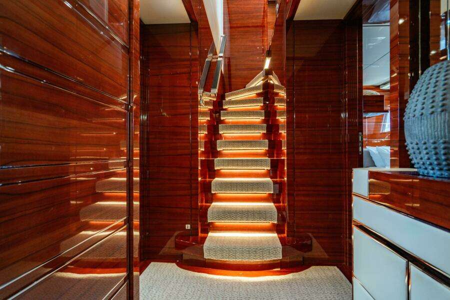 ALLORA 121ft Benetti Yacht For Sale