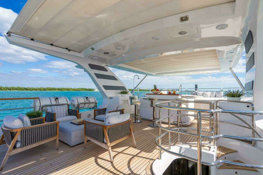 ALLORA 121ft Benetti Yacht For Sale